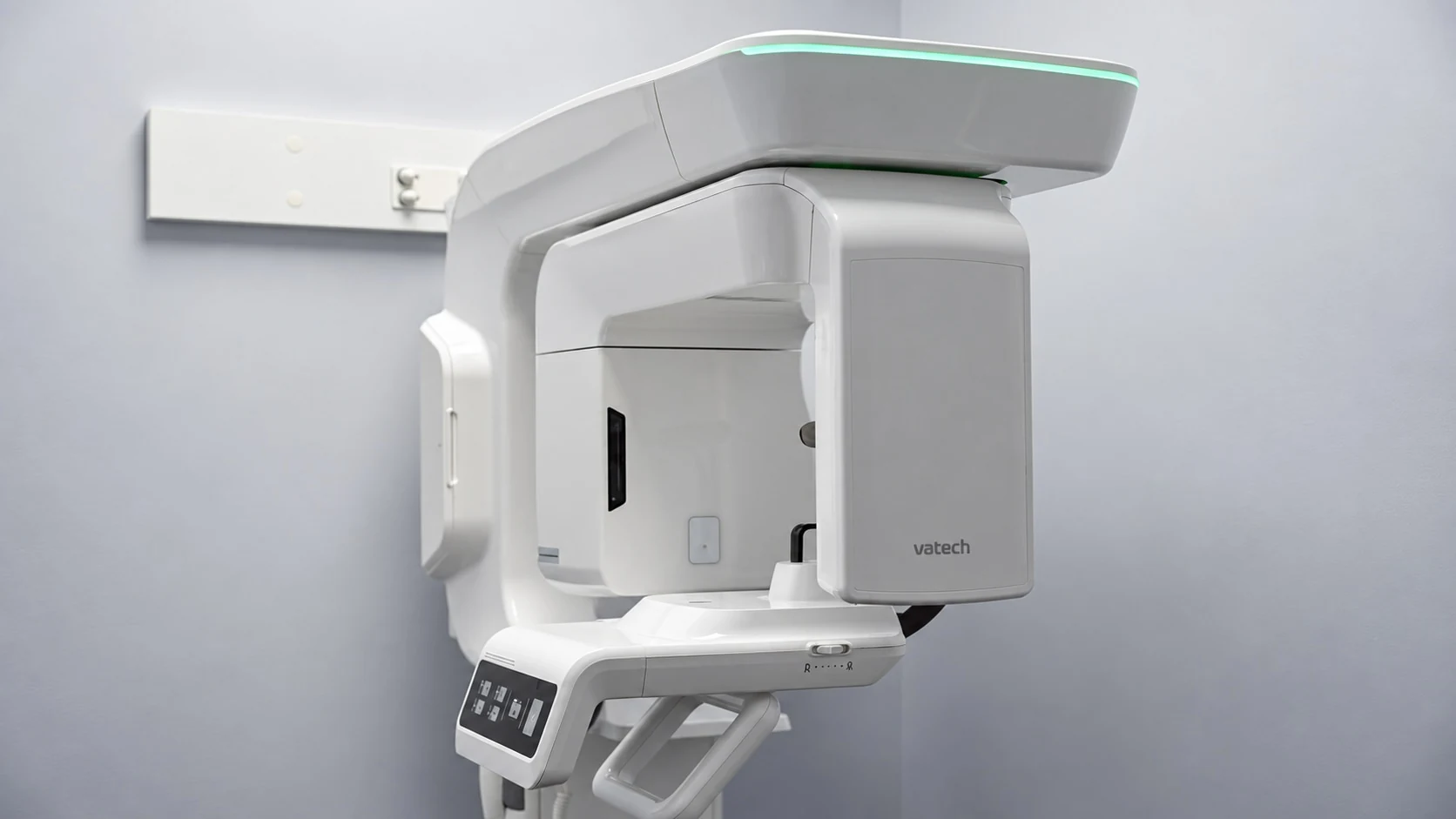 Dental imaging equipment in the Modern Touch Dental office